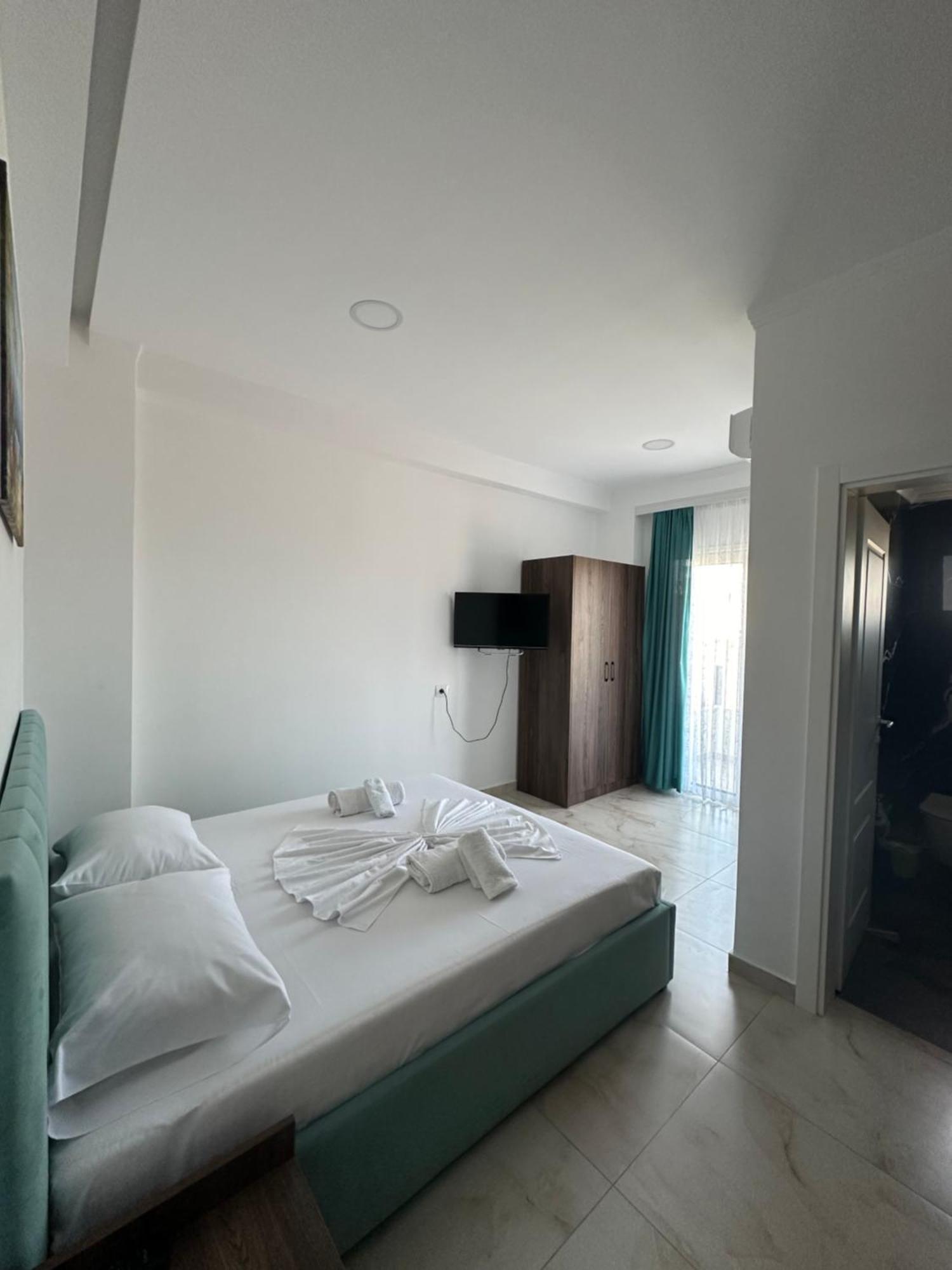 Liel Apartments Ksamil Bagian luar foto