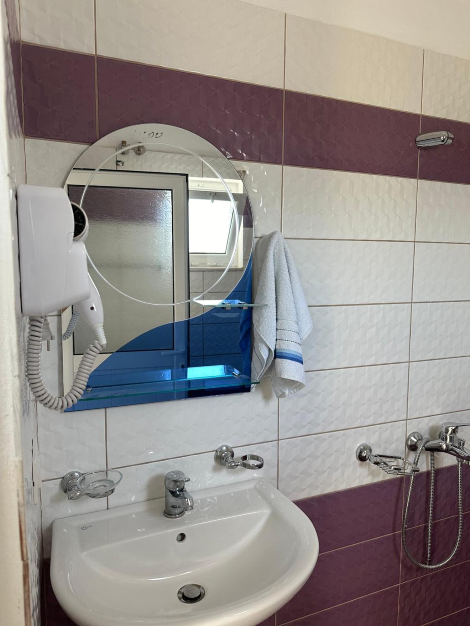 Liel Apartments Ksamil Bagian luar foto